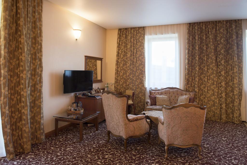Pazaislis Park Hotel Kaunas Eksteriør bilde